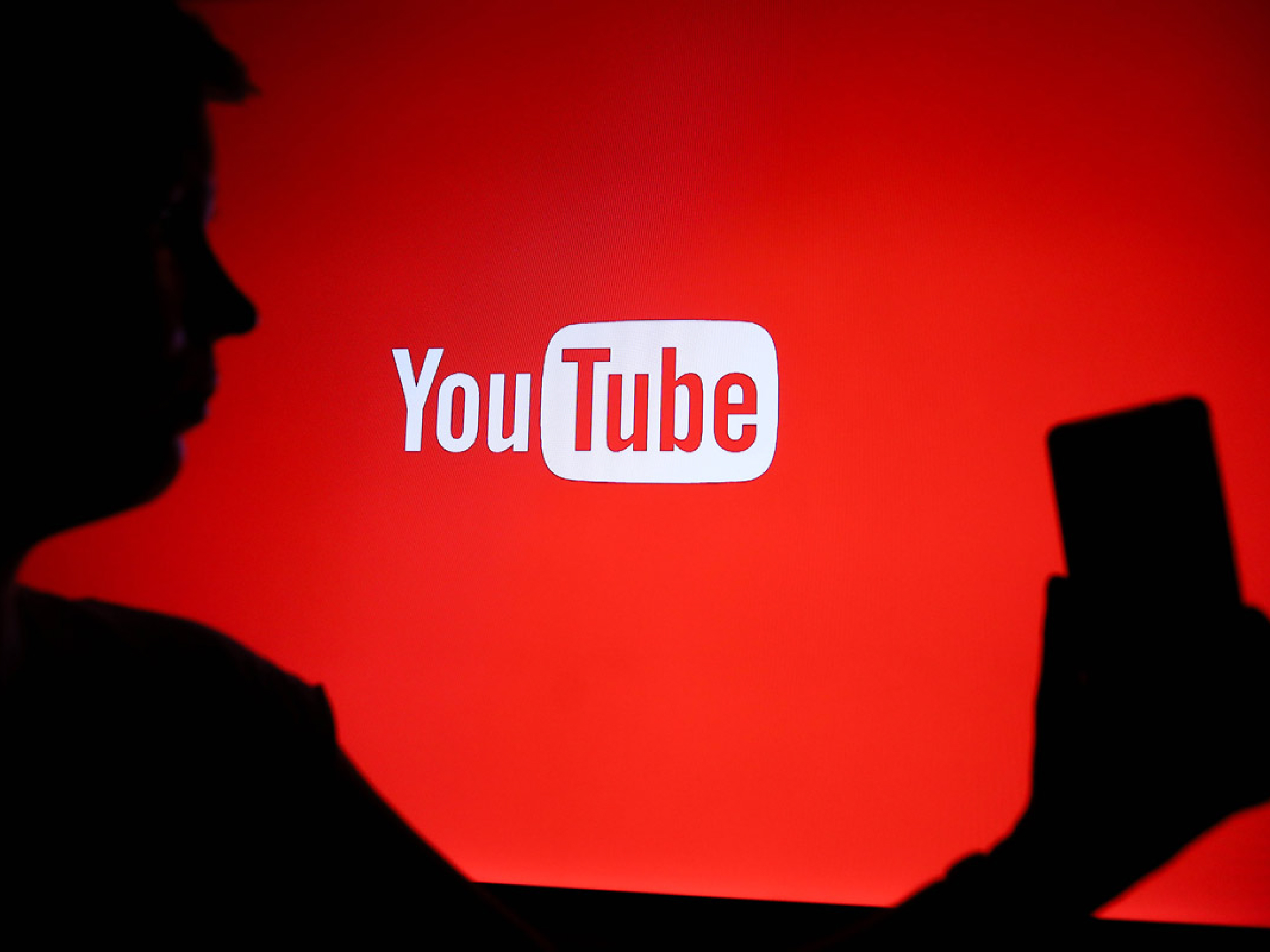 YouTube的20周年和爱奇艺的15周年